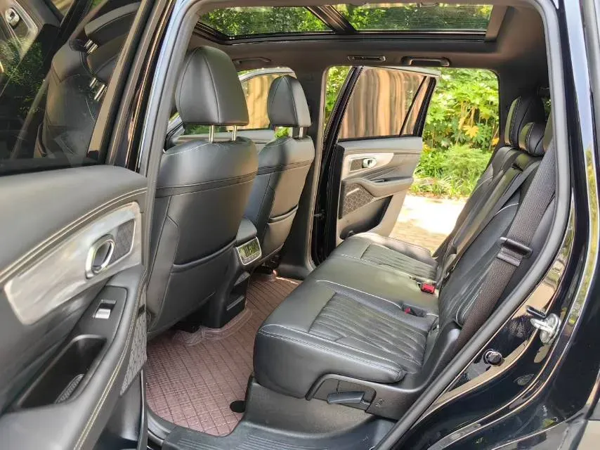 2022 GAC Trumpchi GS8 2.0T 252HP L4 8AT,autocango,china used car exporter,china ev exporter,chinese used car exporter,chinese used ev exporter