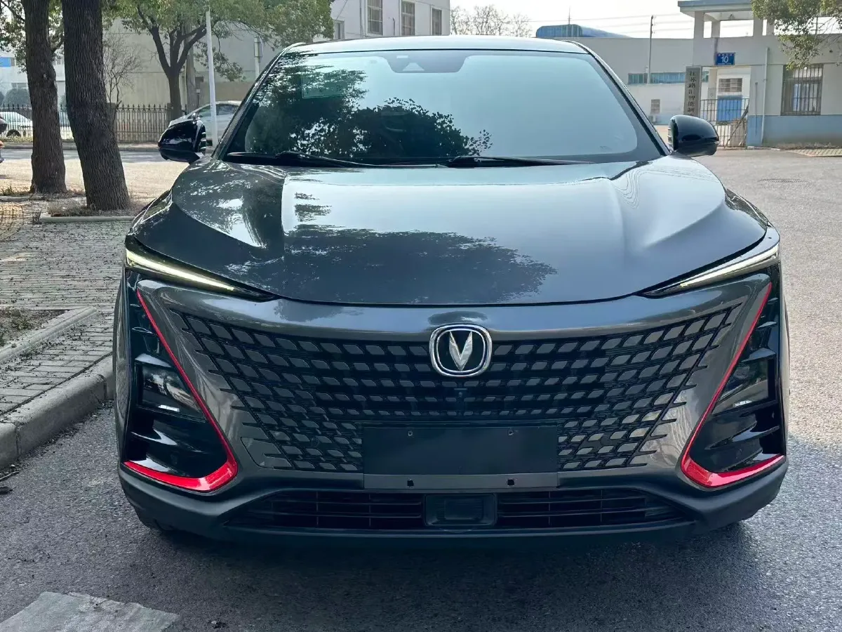 2020 ChangAn UNI-T 1.5T 180HP L4 7DCT,autocango,china used car exporter,china ev exporter,chinese used car exporter,chinese used ev exporter