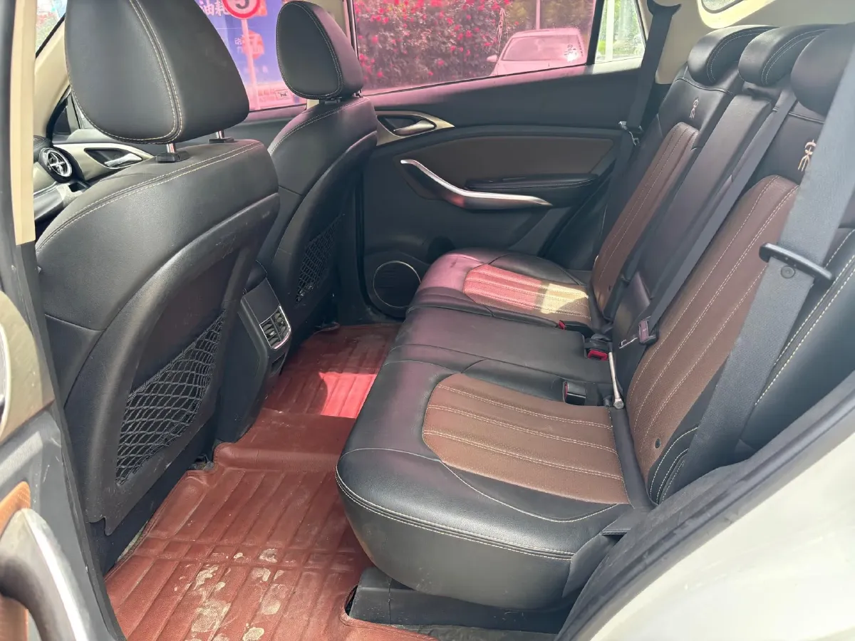 2018 BYD Song 1.5T 154HP L4 6MT,autocango,china used car exporter,china ev exporter,chinese used car exporter,chinese used ev exporter