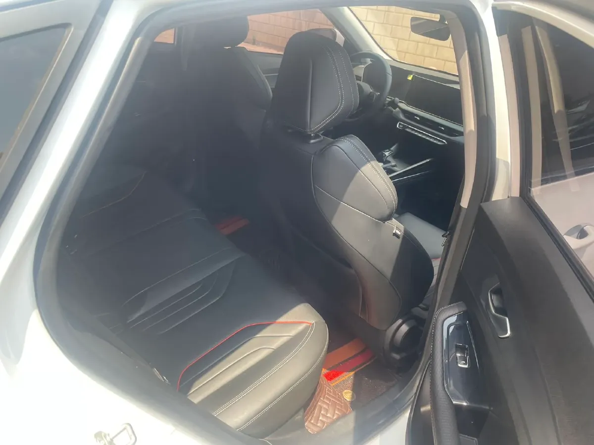 2022 Geely Binray 1.5T 181HP L4 7DCT,autocango,china used car exporter,china ev exporter,chinese used car exporter,chinese used ev exporter