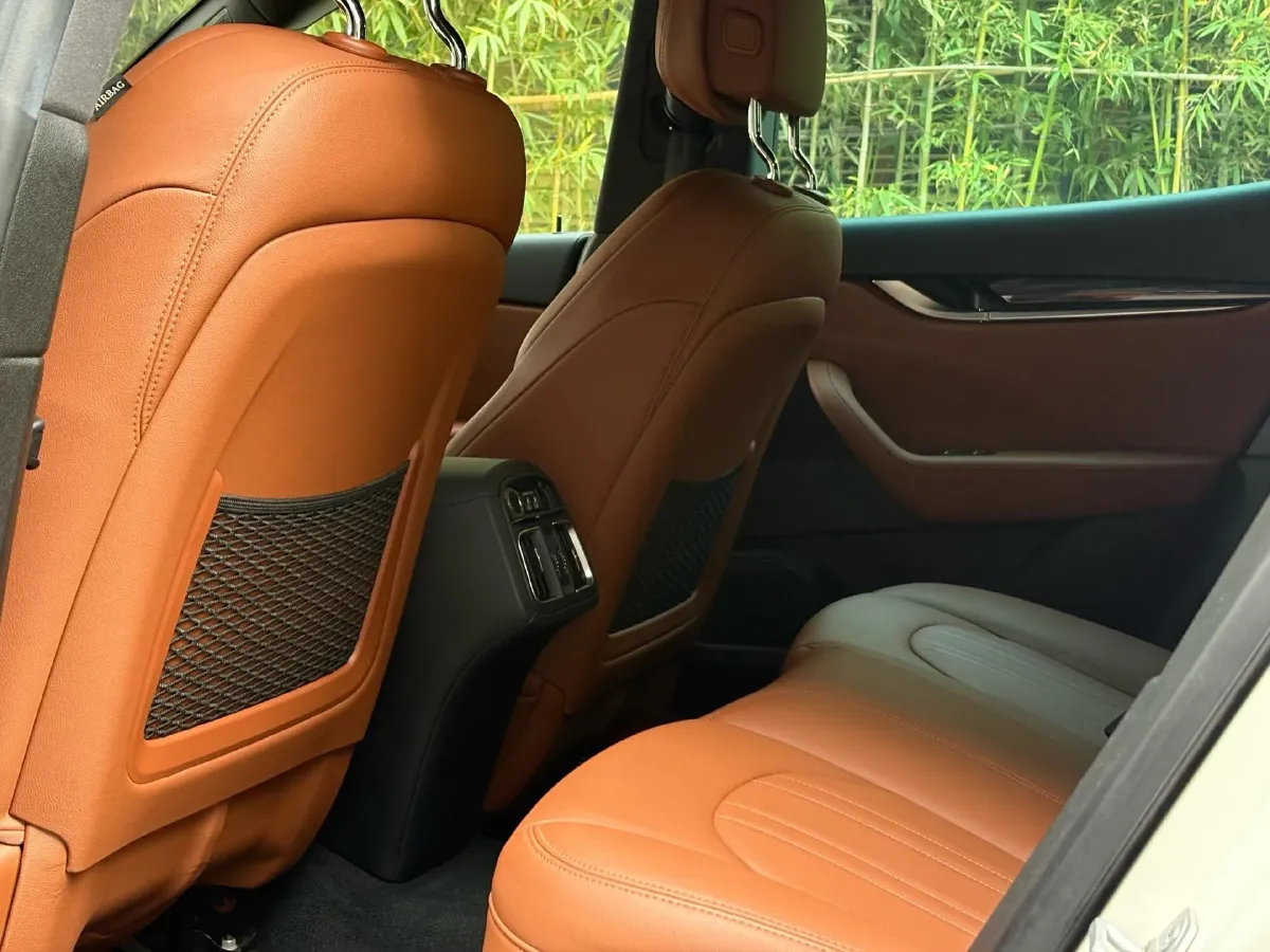 2019 Maserati Levante 3.0T 350HP V6 8AT,autocango,china used car exporter,china ev exporter,chinese used car exporter,chinese used ev exporter