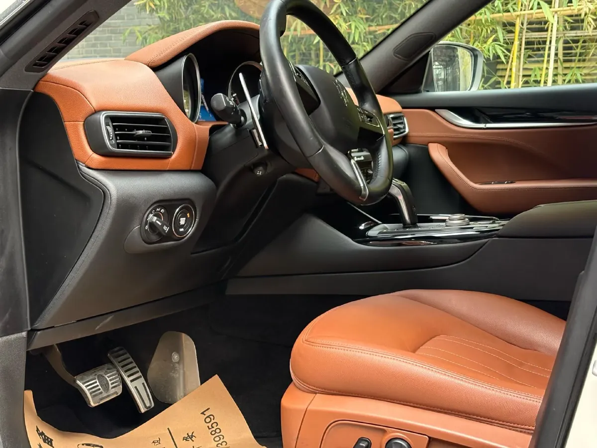 2019 Maserati Levante 3.0T 350HP V6 8AT,autocango,china used car exporter,china ev exporter,chinese used car exporter,chinese used ev exporter