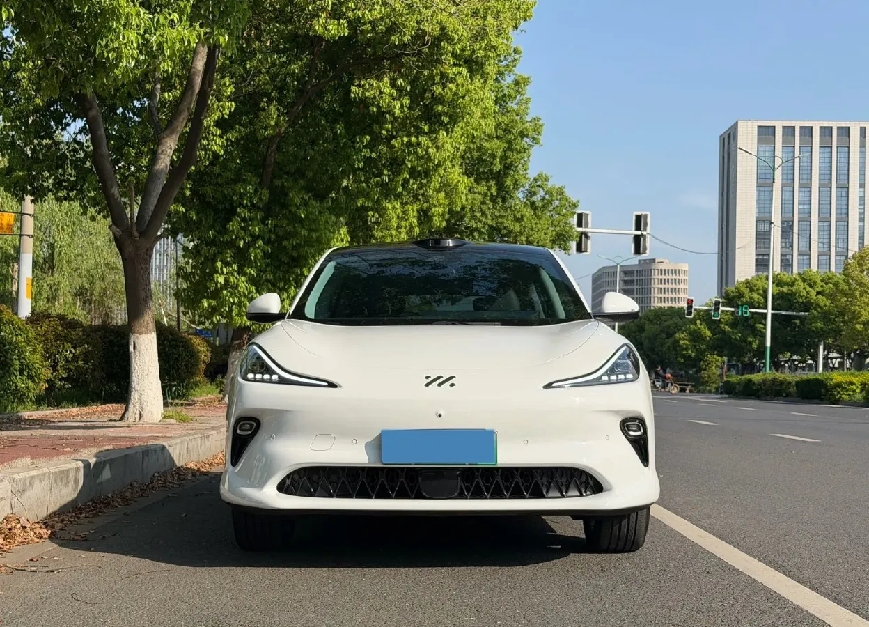 2025 IM LS6 BEV 83KWH,autocango,china used car exporter,china ev exporter,chinese used car exporter,chinese used ev exporter