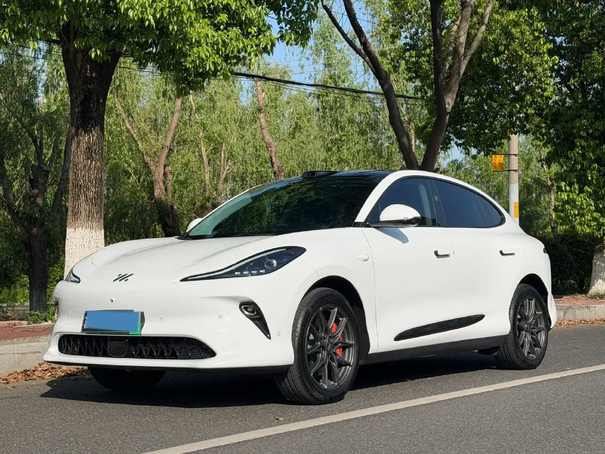 2025 IM LS6 BEV 83KWH,autocango,china used car exporter,china ev exporter,chinese used car exporter,chinese used ev exporter