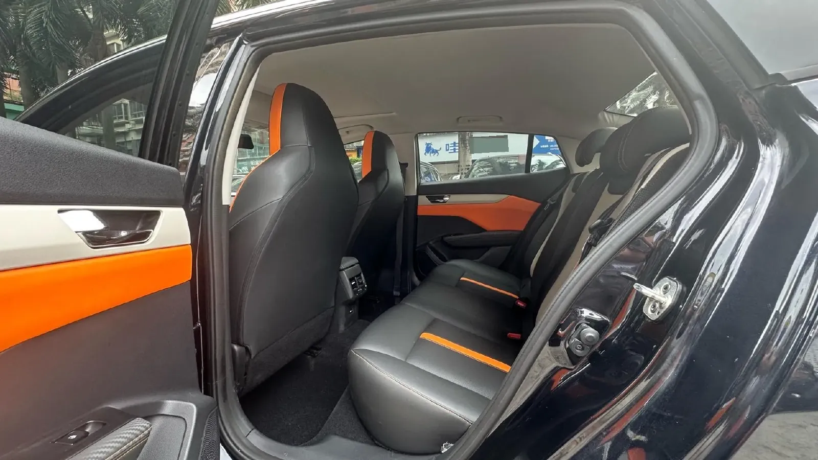 2023 DongFeng Aeolus YiXuan 1.5L 125HP L4 6DCT,autocango,china used car exporter,china ev exporter,chinese used car exporter,chinese used ev exporter