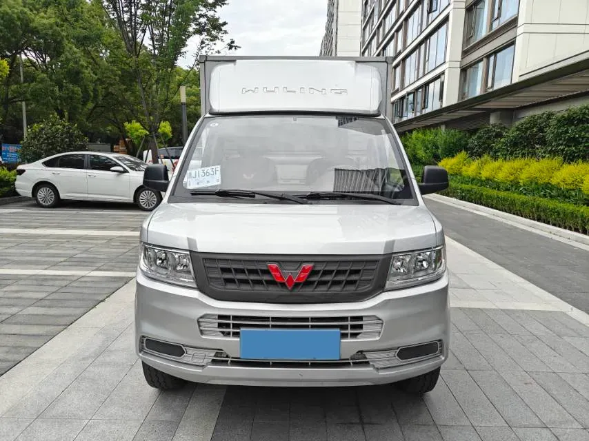 2022 WuLing RongGuang New Truck 1.8L 125HP L4 5MT,autocango,china used car exporter,china ev exporter,chinese used car exporter,chinese used ev exporter