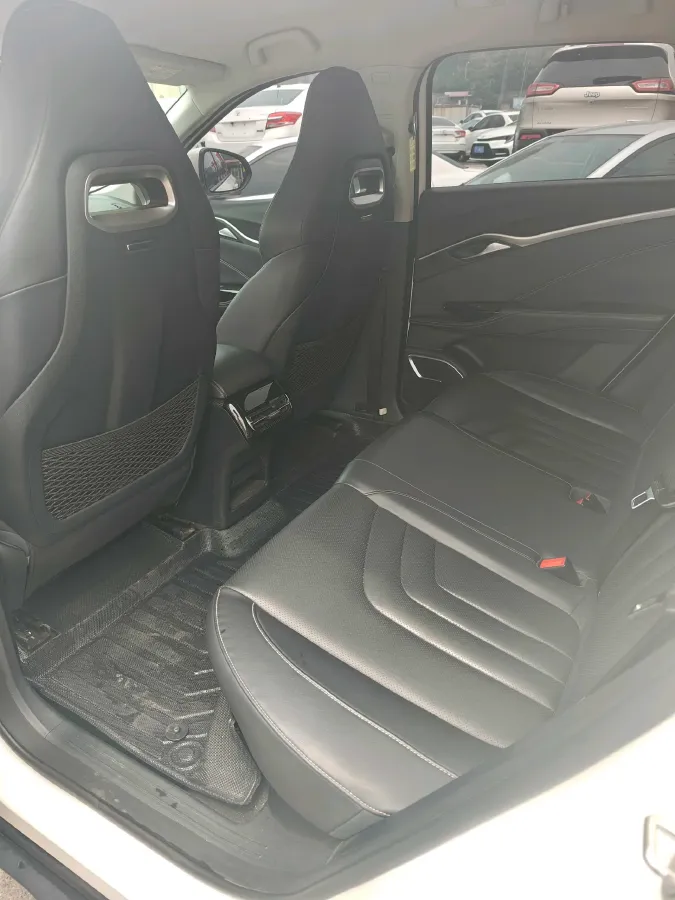 2021 Roewe RX5 1.5T 181HP L4 7DCT,autocango,china used car exporter,china ev exporter,chinese used car exporter,chinese used ev exporter