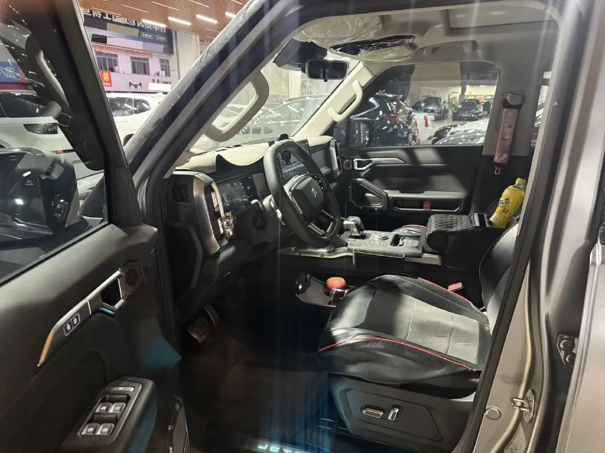 2023 Jetour Traveller 2.0T 254HP L4 7DCT,autocango,china used car exporter,china ev exporter,chinese used car exporter,chinese used ev exporter