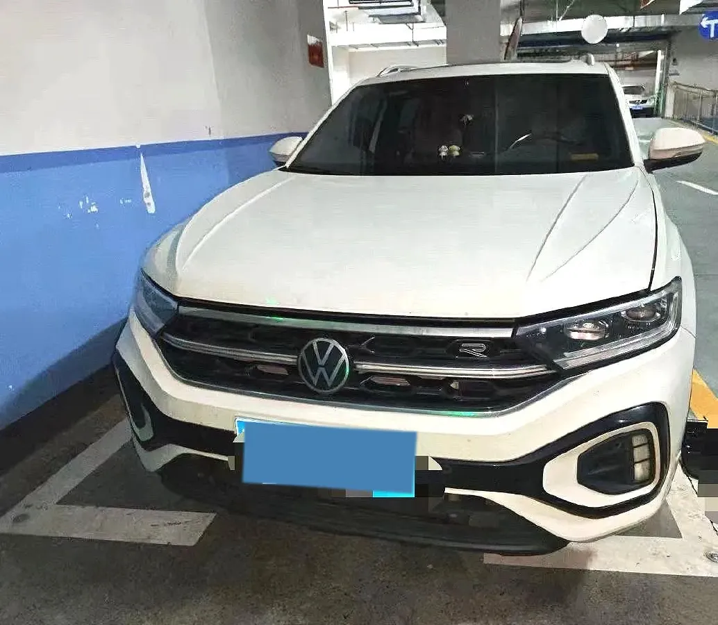 2023 Volkswagen T-Roc 1.5T 160HP L4 7DCT,autocango,china used car exporter,china ev exporter,chinese used car exporter,chinese used ev exporter
