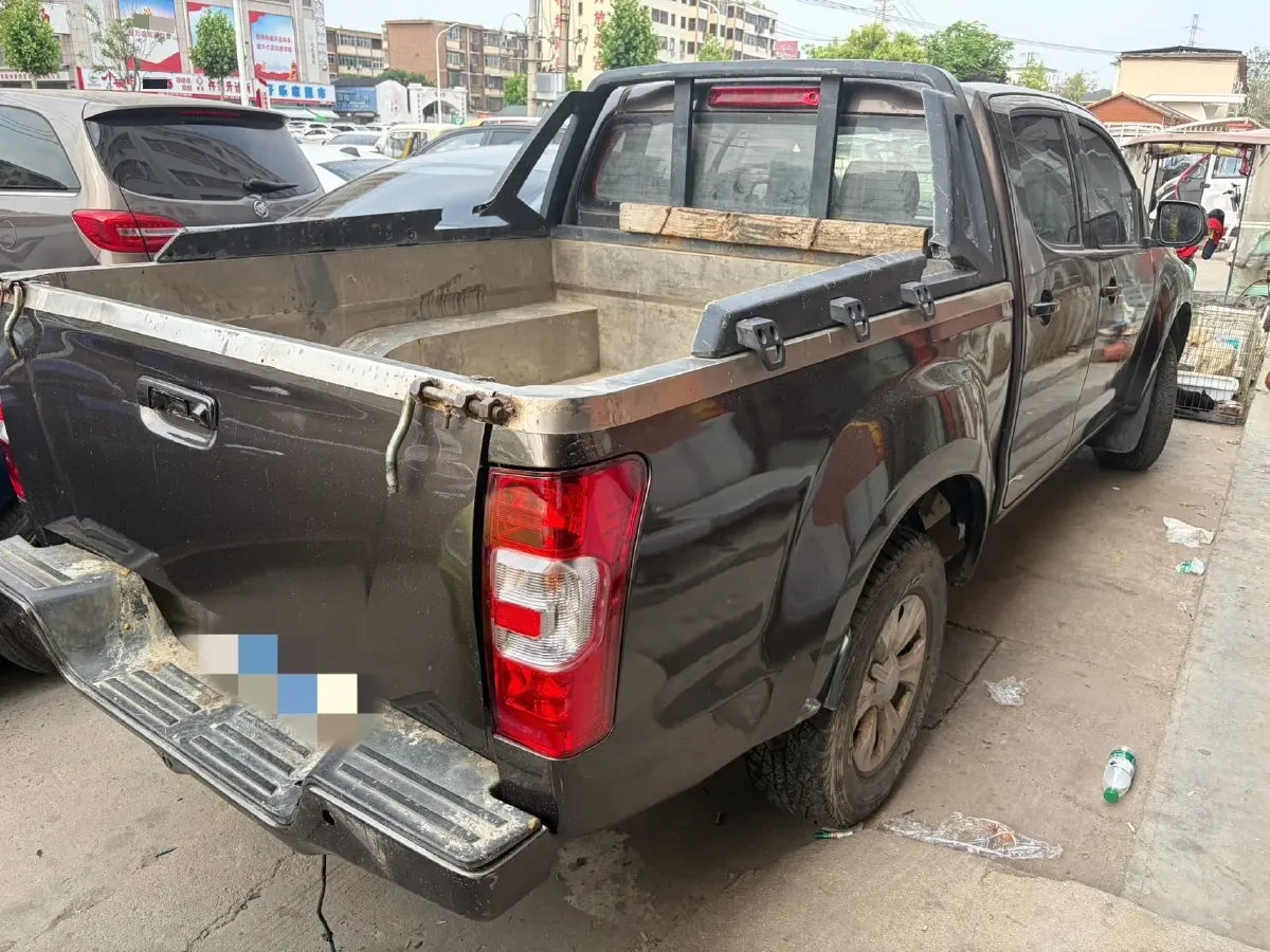 2019 Isuzu RE-MAX Jim 2.0T 204HP L4 5MT,autocango,china used car exporter,china ev exporter,chinese used car exporter,chinese used ev exporter