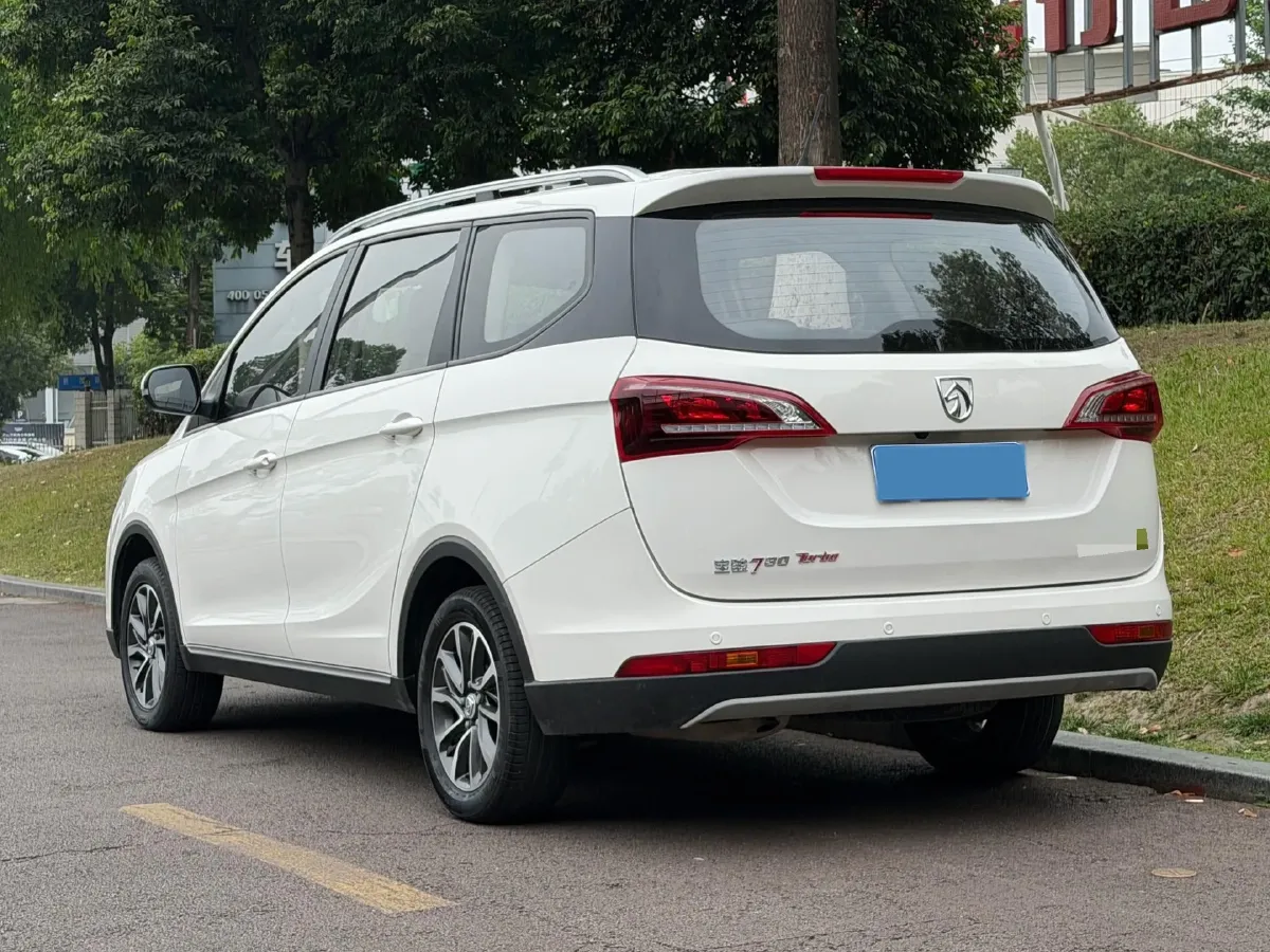 2021 BaoJun 730 1.5T 147HP L4 CVT,autocango,china used car exporter,china ev exporter,chinese used car exporter,chinese used ev exporter
