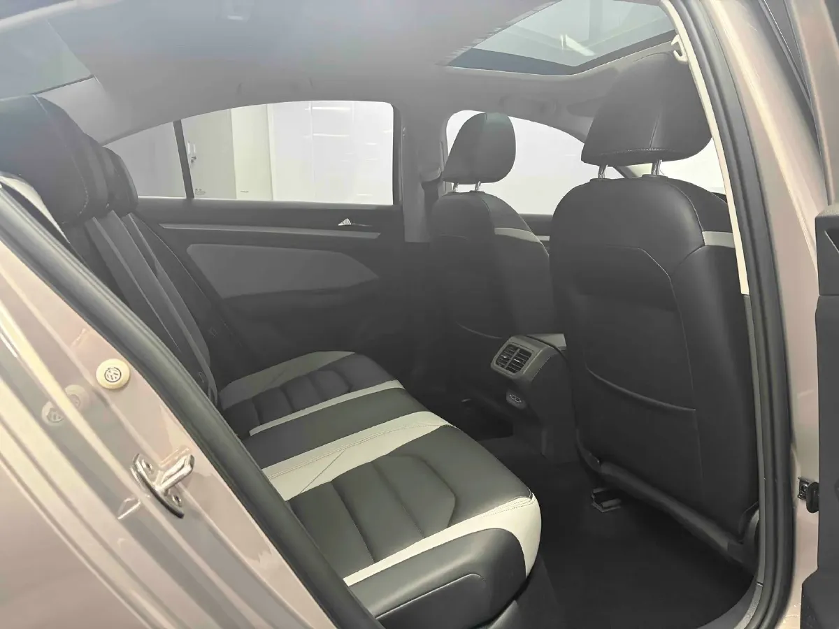 2023 Volkswagen Bora 1.4T 150HP L4 7DCT,autocango,china used car exporter,china ev exporter,chinese used car exporter,chinese used ev exporter