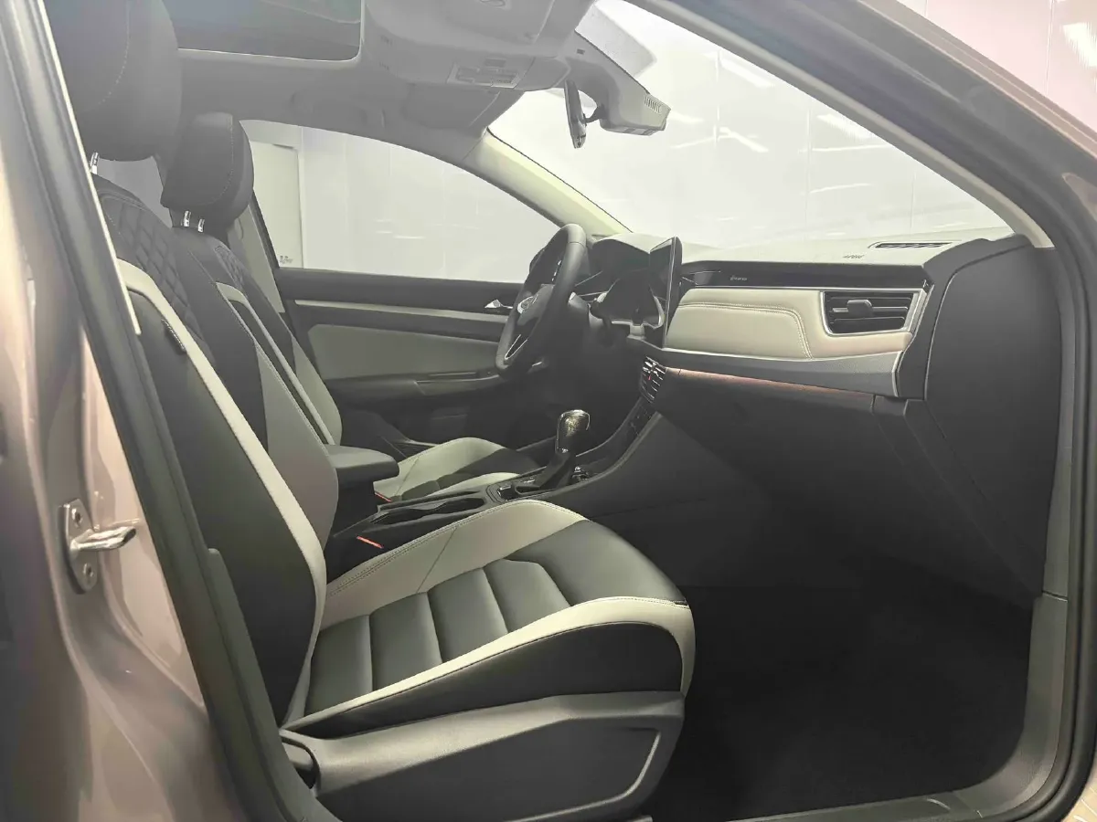 2023 Volkswagen Bora 1.4T 150HP L4 7DCT,autocango,china used car exporter,china ev exporter,chinese used car exporter,chinese used ev exporter