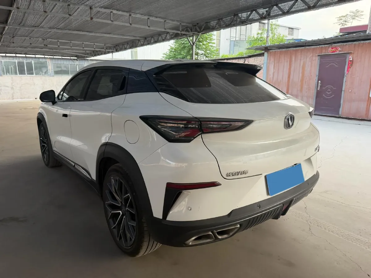 2022 ChangAn UNI-T 1.5T 188HP L4 7DCT,autocango,china used car exporter,china ev exporter,chinese used car exporter,chinese used ev exporter