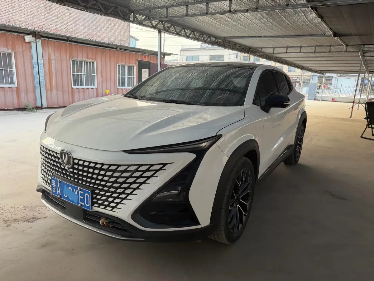 2022 ChangAn UNI-T 1.5T 188HP L4 7DCT,autocango,china used car exporter,china ev exporter,chinese used car exporter,chinese used ev exporter