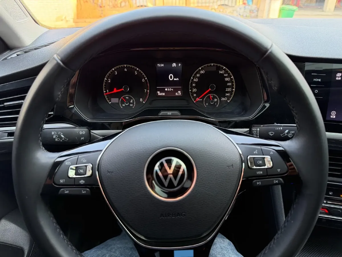 2021 Volkswagen Bora 1.5L 113HP L4 6AT,autocango,china used car exporter,china ev exporter,chinese used car exporter,chinese used ev exporter