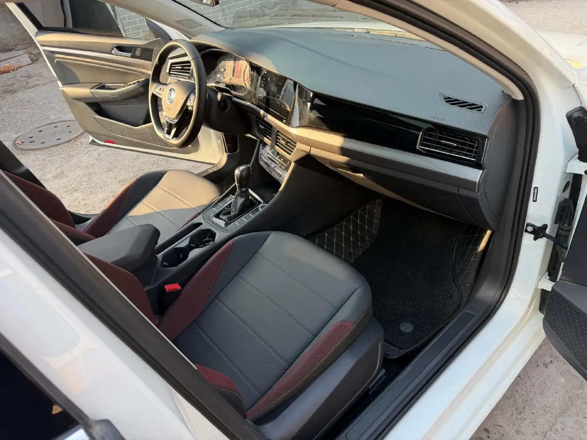 2021 Volkswagen Bora 1.5L 113HP L4 6AT,autocango,china used car exporter,china ev exporter,chinese used car exporter,chinese used ev exporter