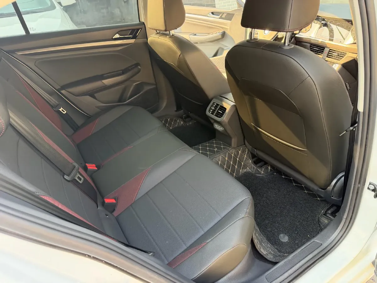 2021 Volkswagen Bora 1.5L 113HP L4 6AT,autocango,china used car exporter,china ev exporter,chinese used car exporter,chinese used ev exporter