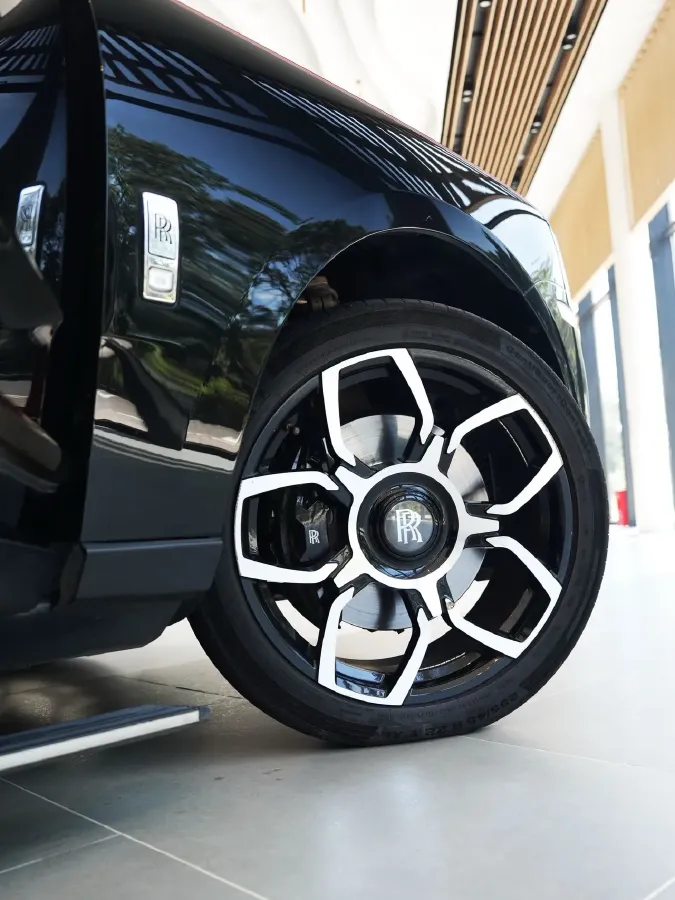 2024 Rolls-Royce Cullinan 6.7T 571HP V12 8AT,autocango,china used car exporter,china ev exporter,chinese used car exporter,chinese used ev exporter