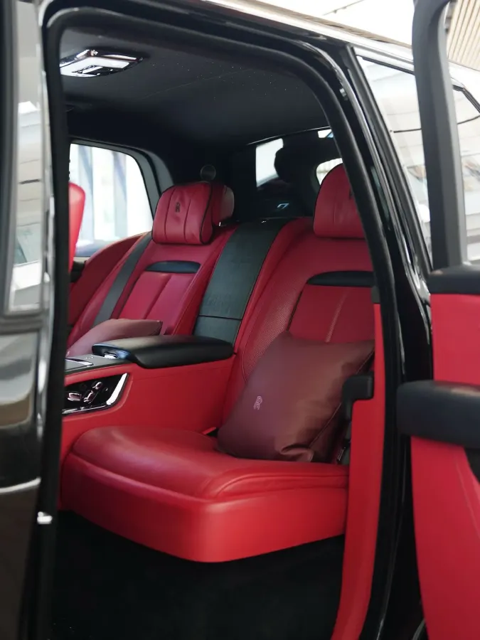2024 Rolls-Royce Cullinan 6.7T 571HP V12 8AT,autocango,china used car exporter,china ev exporter,chinese used car exporter,chinese used ev exporter