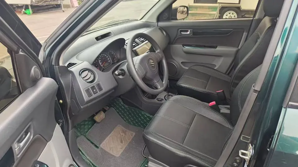 2016 Suzuki Swift 1.5L 103HP L4 4AT,autocango,china used car exporter,china ev exporter,chinese used car exporter,chinese used ev exporter