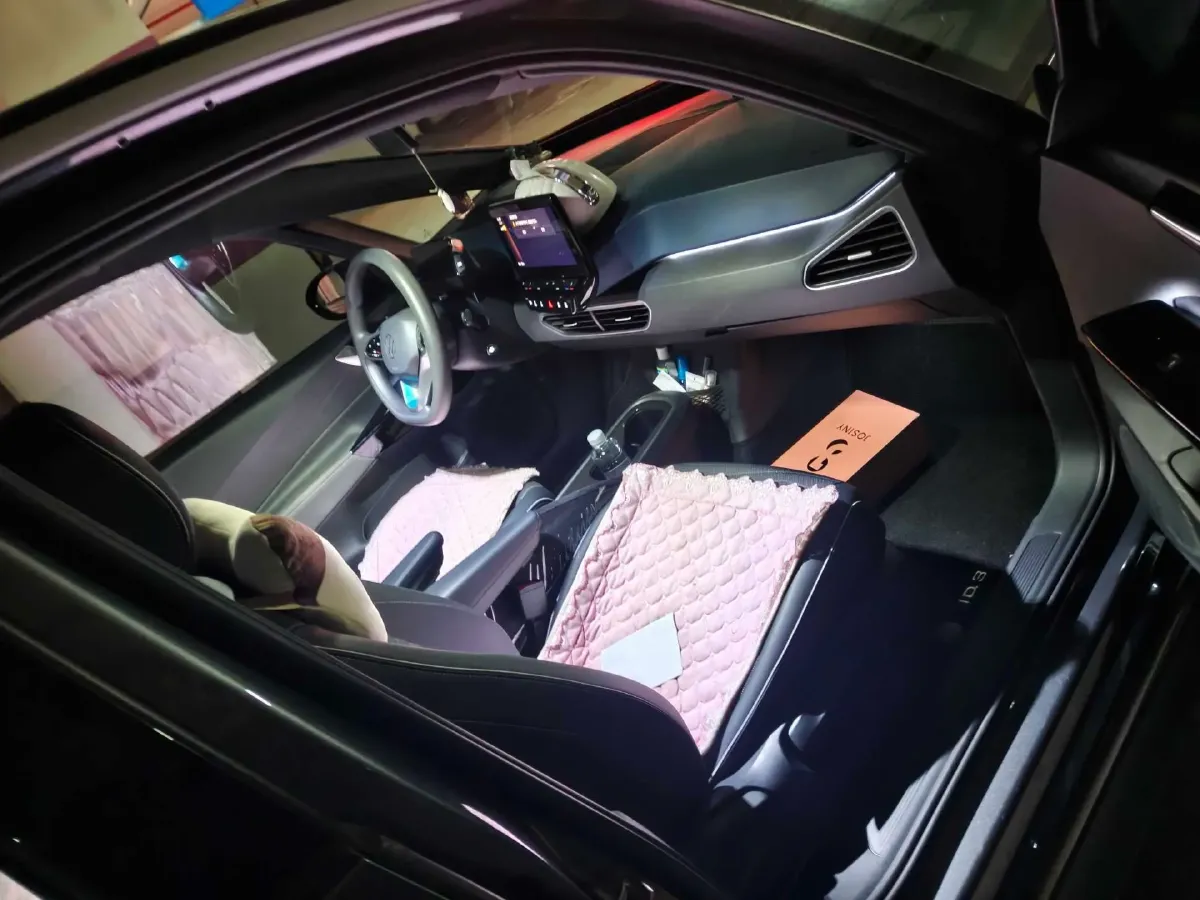 2022 Volkswagen ID.3 BEV 57.3KWH,autocango,china used car exporter,china ev exporter,chinese used car exporter,chinese used ev exporter