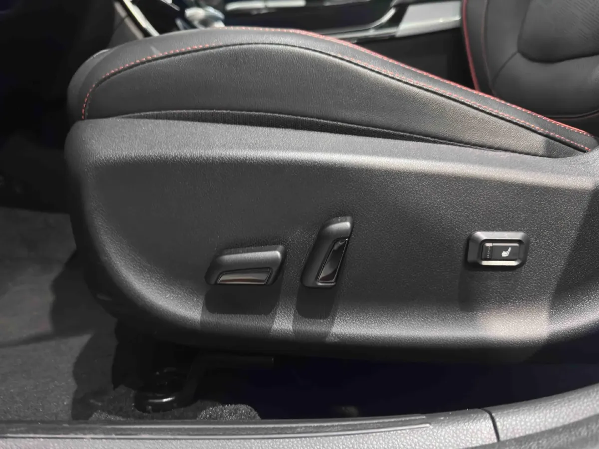 2023 Kia Seltos 1.5L 115HP L4 CVT,autocango,china used car exporter,china ev exporter,chinese used car exporter,chinese used ev exporter