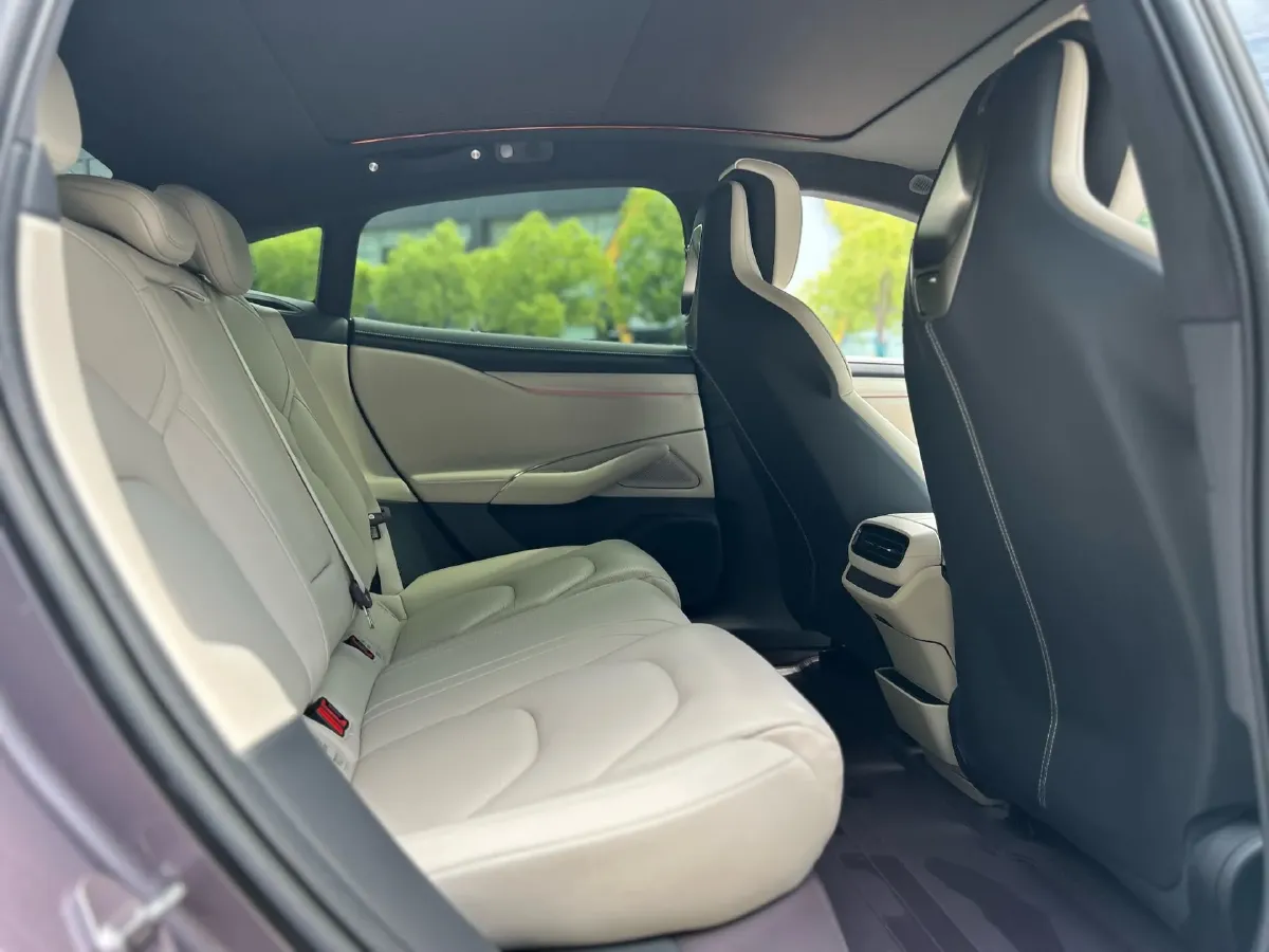 2024 MI SU7 BEV 101KWH,autocango,china used car exporter,china ev exporter,chinese used car exporter,chinese used ev exporter