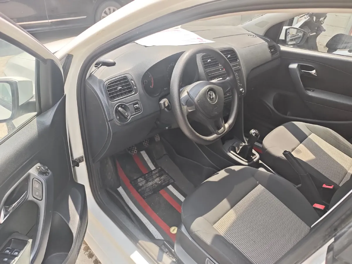 2016 Volkswagen Polo 1.4L 90HP L4 6AT,autocango,china used car exporter,china ev exporter,chinese used car exporter,chinese used ev exporter