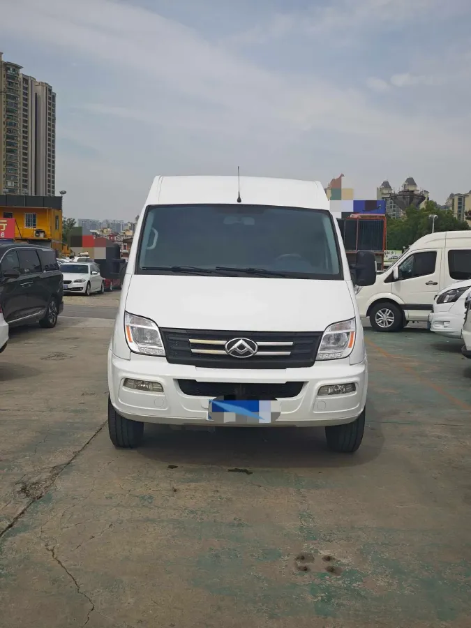 2023 MAXUS XinTu V80 2.0T 127HP L4 6MT,autocango,china used car exporter,china ev exporter,chinese used car exporter,chinese used ev exporter