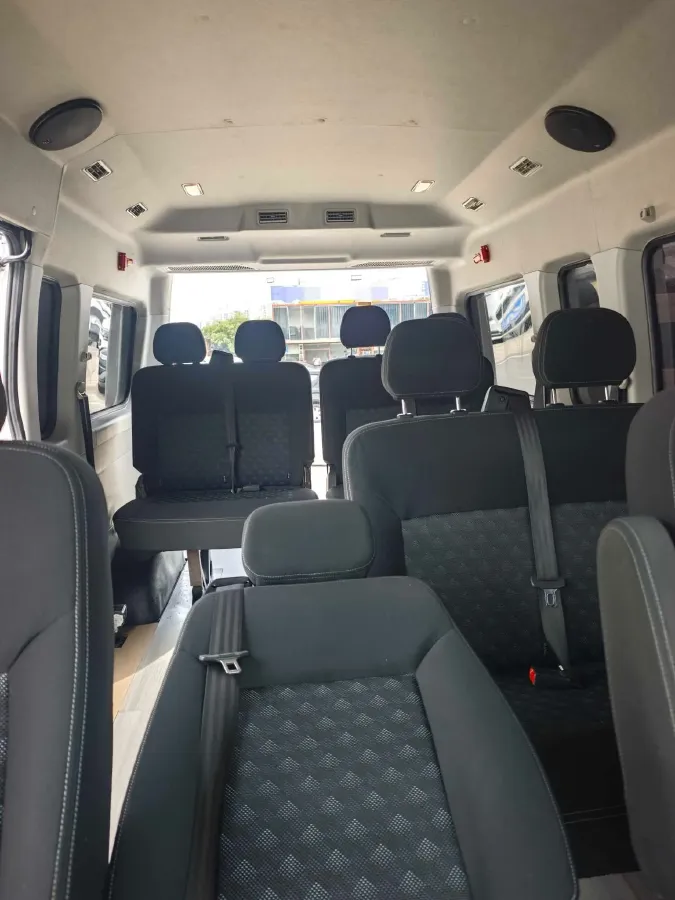 2023 MAXUS XinTu V80 2.0T 127HP L4 6MT,autocango,china used car exporter,china ev exporter,chinese used car exporter,chinese used ev exporter