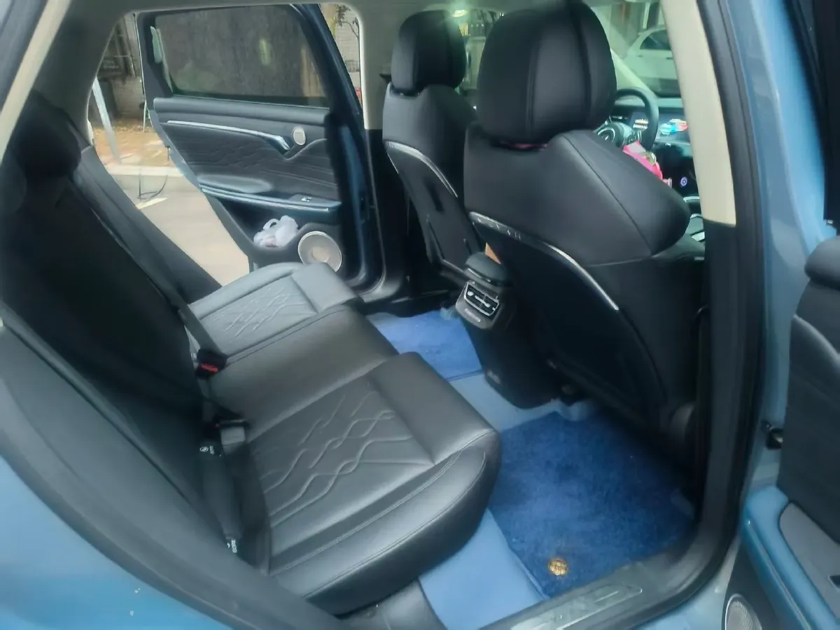 2021 Voyah FREE Range Extended 109HP REEV 33KWH,autocango,china used car exporter,china ev exporter,chinese used car exporter,chinese used ev exporter
