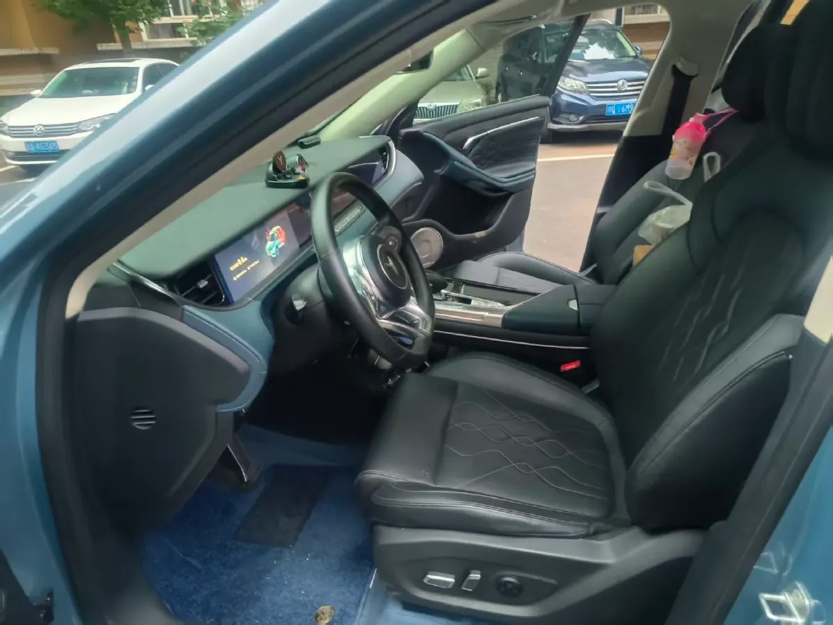 2021 Voyah FREE Range Extended 109HP REEV 33KWH,autocango,china used car exporter,china ev exporter,chinese used car exporter,chinese used ev exporter