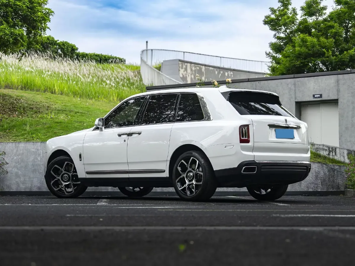 2024 Rolls-Royce Cullinan 6.7T 571HP V12 8AT,autocango,china used car exporter,china ev exporter,chinese used car exporter,chinese used ev exporter