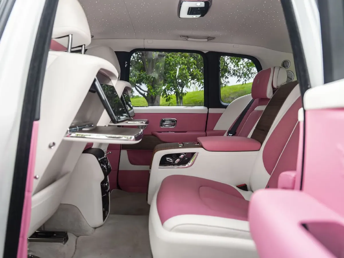 2024 Rolls-Royce Cullinan 6.7T 571HP V12 8AT,autocango,china used car exporter,china ev exporter,chinese used car exporter,chinese used ev exporter