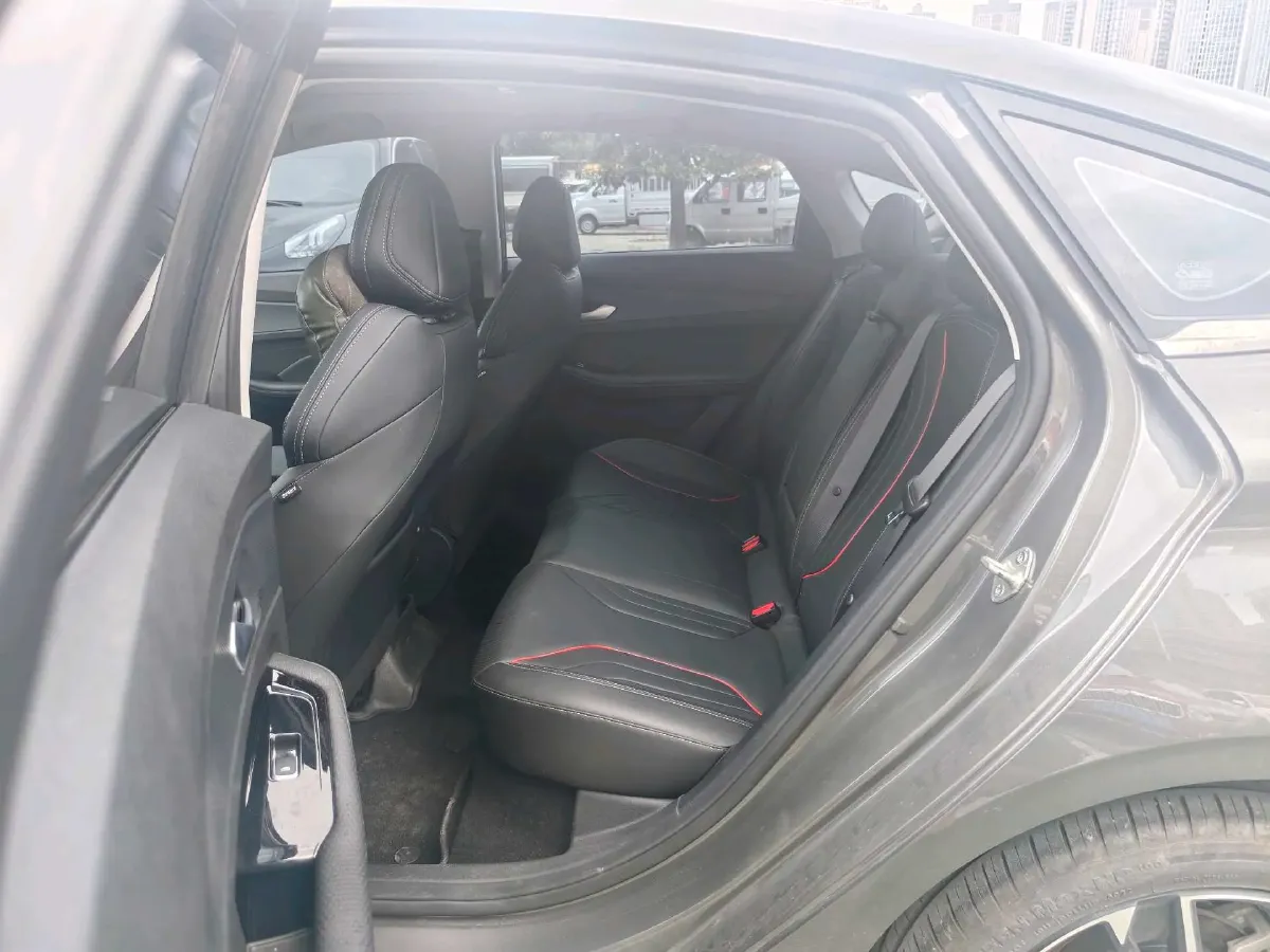 2022 Geely Binray 1.5T 181HP L4 7DCT,autocango,china used car exporter,china ev exporter,chinese used car exporter,chinese used ev exporter