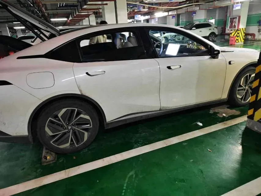 2026 Deepal L07 BEV,autocango,china used car exporter,china ev exporter,chinese used car exporter,chinese used ev exporter