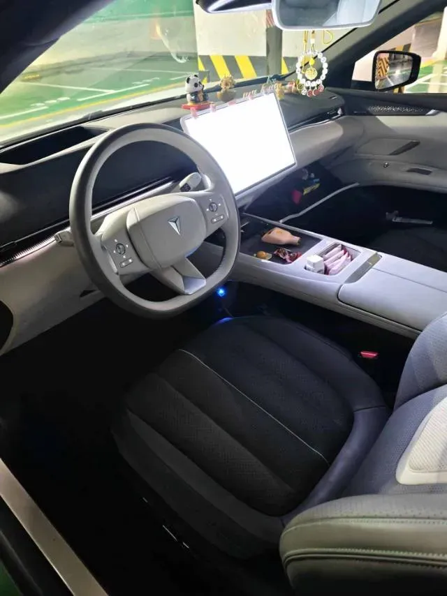 2026 Deepal L07 BEV,autocango,china used car exporter,china ev exporter,chinese used car exporter,chinese used ev exporter