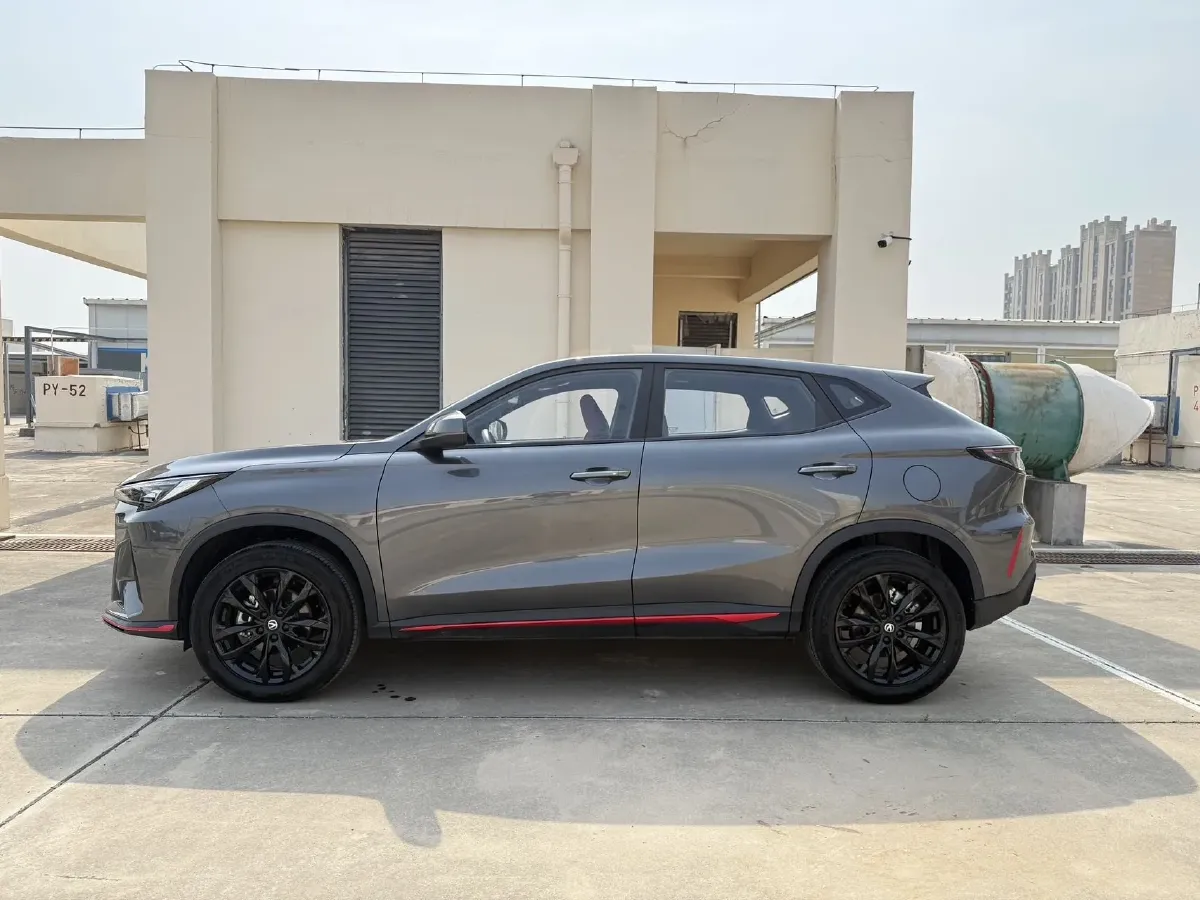 2024 ChangAn X5 PLUS 1.5T 188HP L4 7DCT,autocango,china used car exporter,china ev exporter,chinese used car exporter,chinese used ev exporter