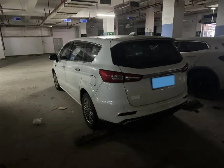 2017 LiFan XuanLang 1.8L 133HP L4 5MT,autocango,china used car exporter,china ev exporter,chinese used car exporter,chinese used ev exporter