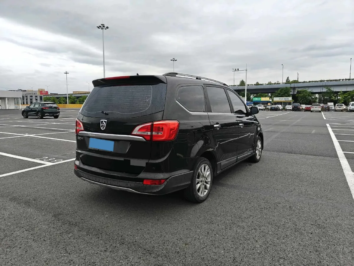 2016 BaoJun 560 1.5T 150HP L4 6MT,autocango,china used car exporter,china ev exporter,chinese used car exporter,chinese used ev exporter
