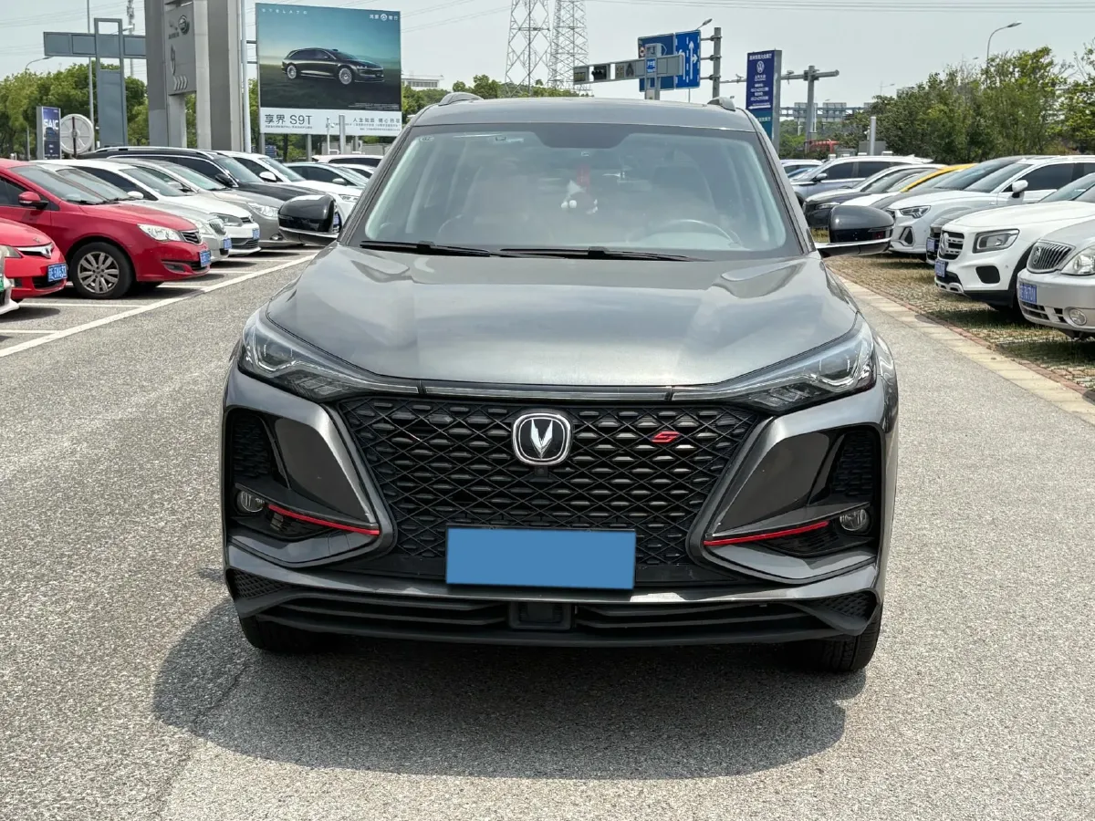 2020 ChangAn CS75 Plus 2.0T 233HP L4 8AT,autocango,china used car exporter,china ev exporter,chinese used car exporter,chinese used ev exporter