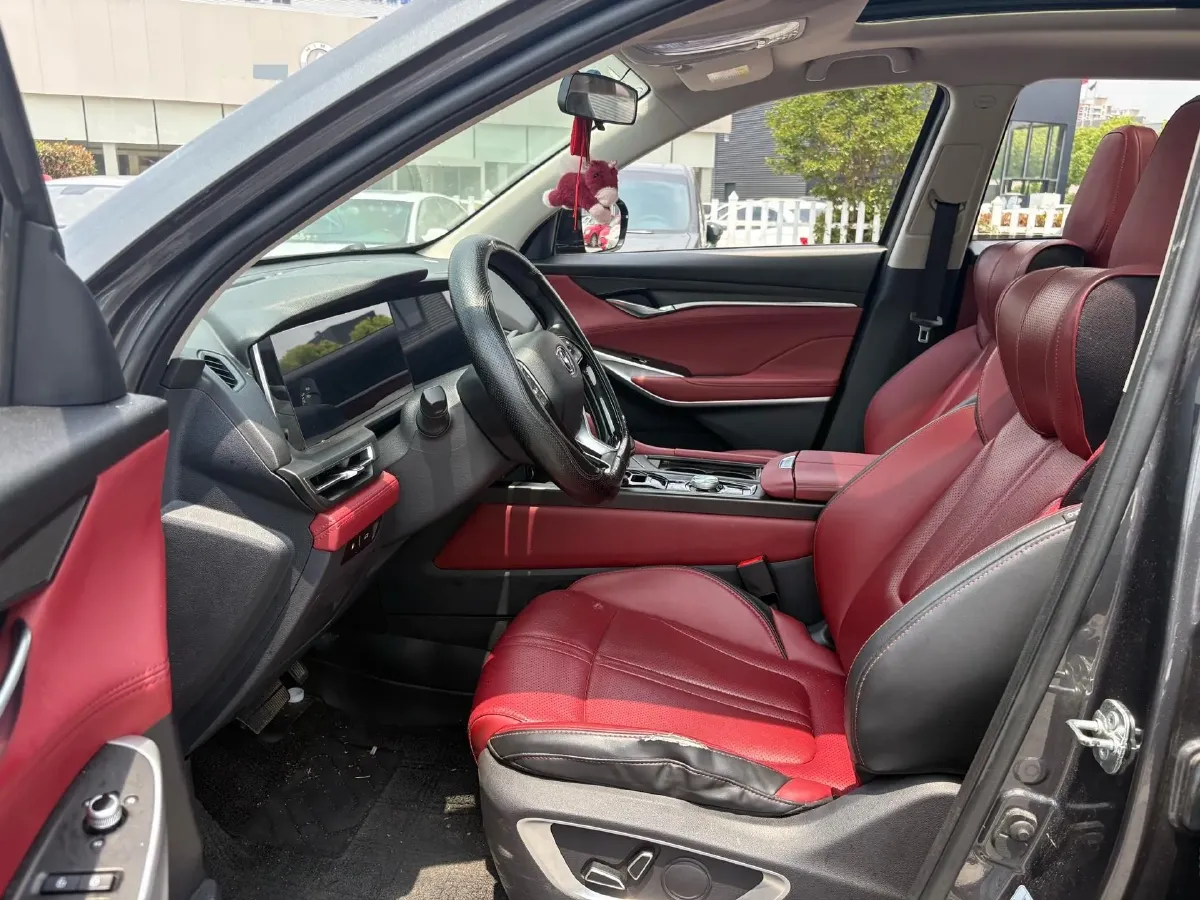 2020 ChangAn CS75 Plus 2.0T 233HP L4 8AT,autocango,china used car exporter,china ev exporter,chinese used car exporter,chinese used ev exporter