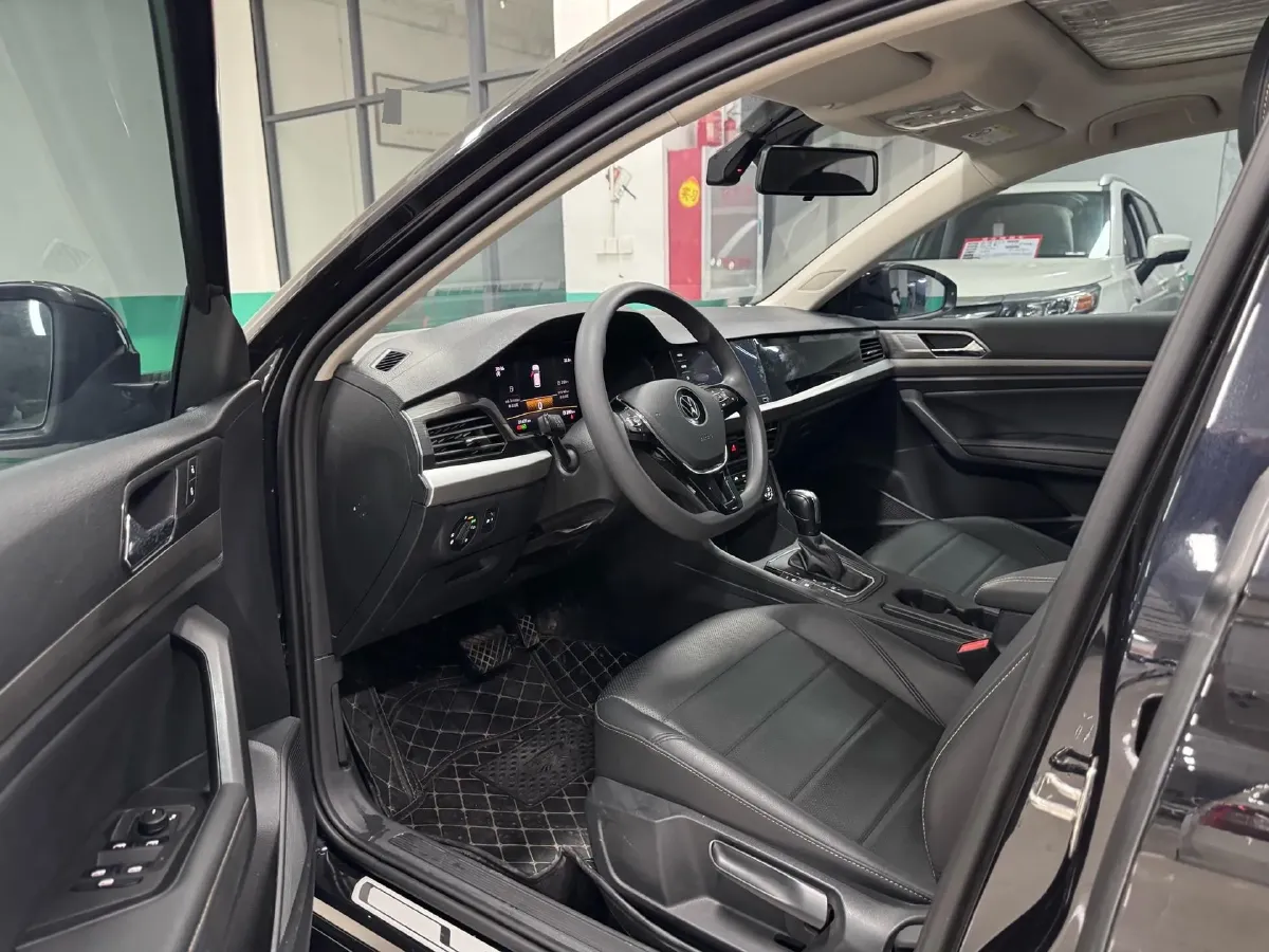 2021 Volkswagen Lavida 1.5L 113HP L4 6AT,autocango,china used car exporter,china ev exporter,chinese used car exporter,chinese used ev exporter
