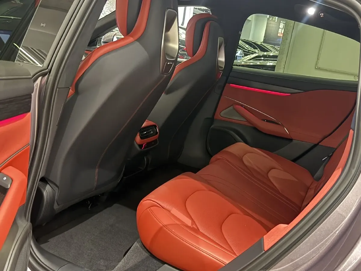 2024 MI SU7 BEV 101KWH,autocango,china used car exporter,china ev exporter,chinese used car exporter,chinese used ev exporter