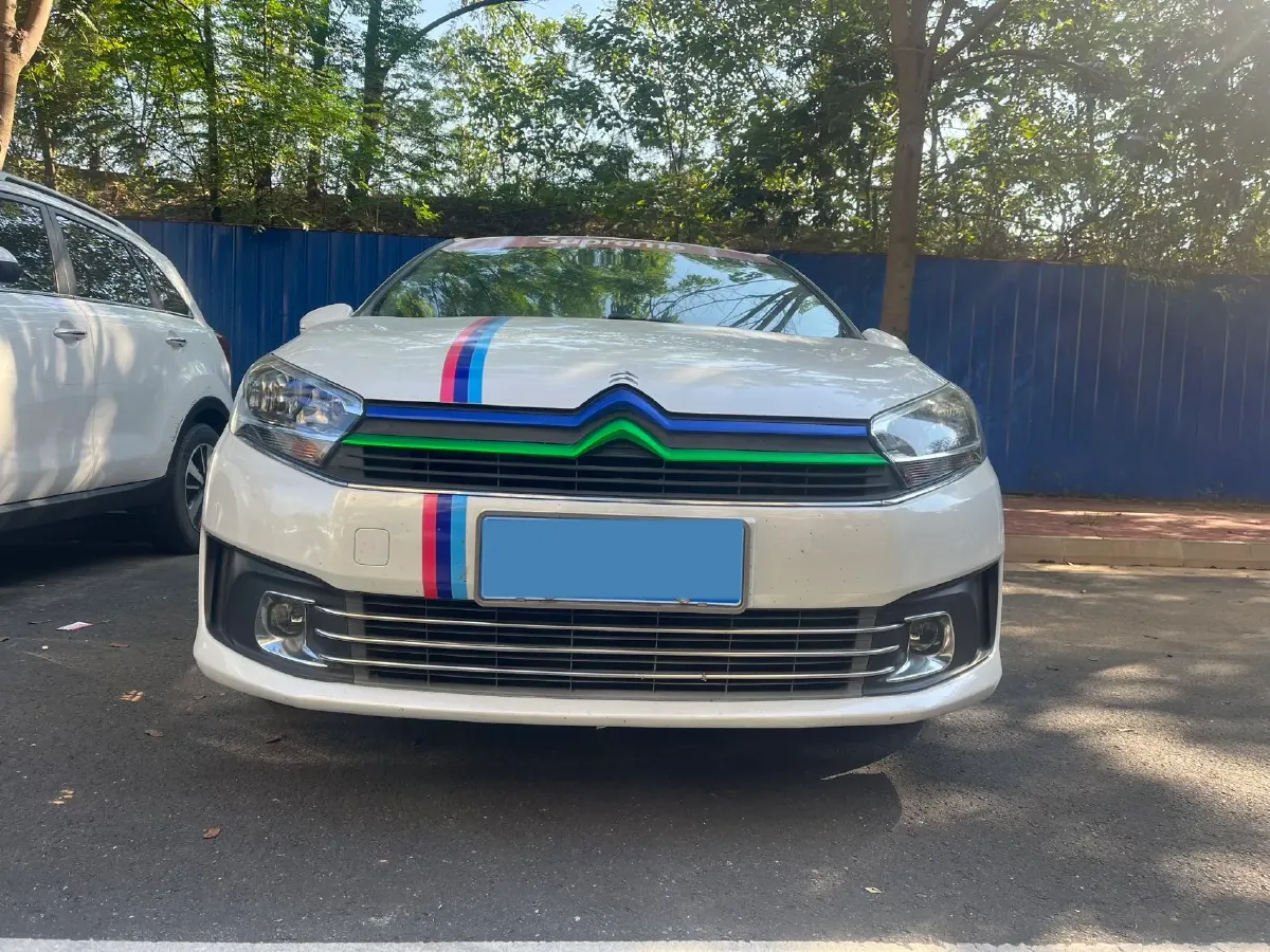 2018 Citroen C4 C-Quatre 1.6L 117HP L4 5MT,autocango,china used car exporter,china ev exporter,chinese used car exporter,chinese used ev exporter