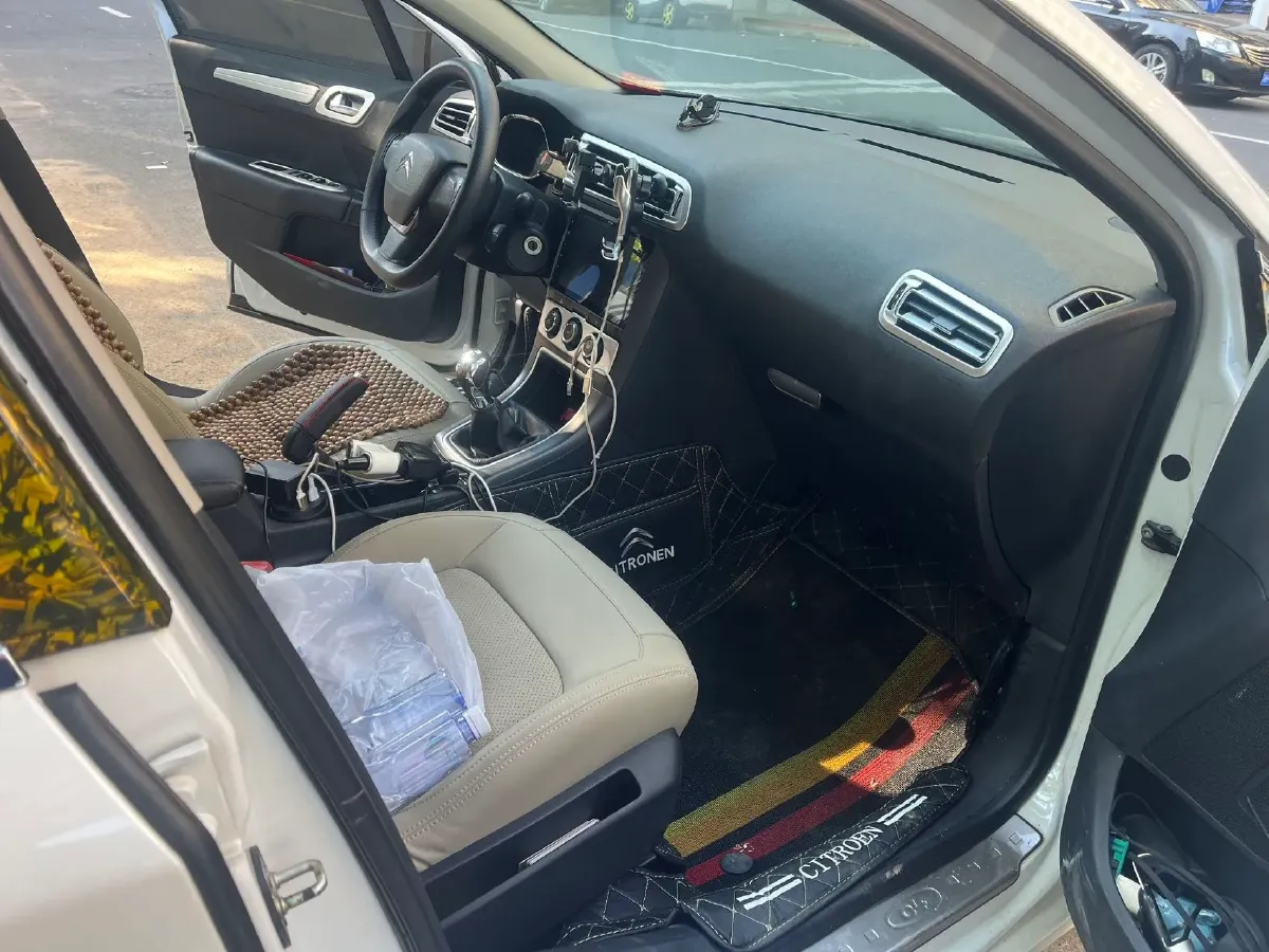 2018 Citroen C4 C-Quatre 1.6L 117HP L4 5MT,autocango,china used car exporter,china ev exporter,chinese used car exporter,chinese used ev exporter