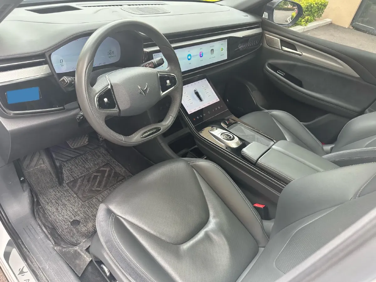 2022 ARCFOX αT BEV 94.5KWH,autocango,china used car exporter,china ev exporter,chinese used car exporter,chinese used ev exporter