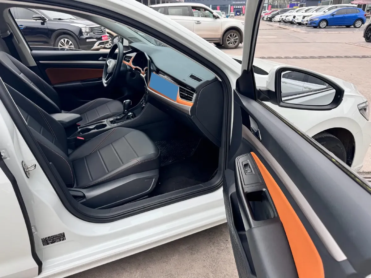 2023 Volkswagen Bora 1.2T 116HP L4 7DCT,autocango,china used car exporter,china ev exporter,chinese used car exporter,chinese used ev exporter