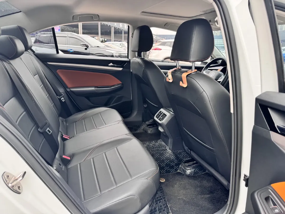 2023 Volkswagen Bora 1.2T 116HP L4 7DCT,autocango,china used car exporter,china ev exporter,chinese used car exporter,chinese used ev exporter